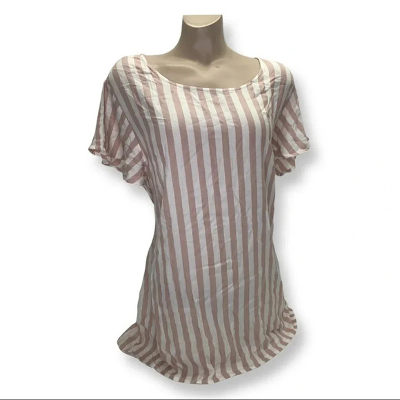Ingrid & Isabel Maternity Size XXL Striped Short Flutter Sleeve Tie Top. New - Picture 1 of 8